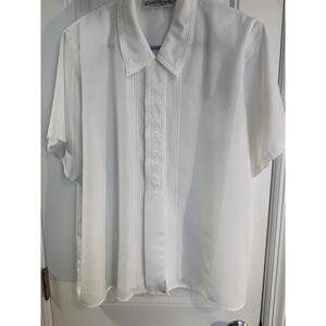 Vintage Claudia Richard Women Size 20 Short Sleeve With Embroidery Details
